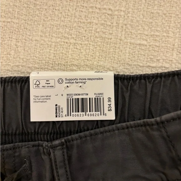 Sonoma Women’s Mid Rise Jogger NEW Women’s Size Large w/ pockets & Zipper Detail - Picture 4 of 8